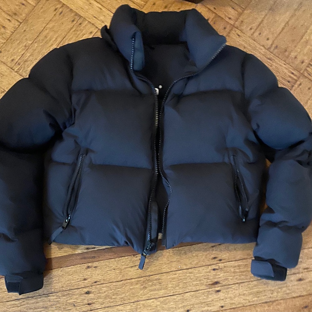 Aritzia Tna Mega Puff Crop Down Puffer, XS, black